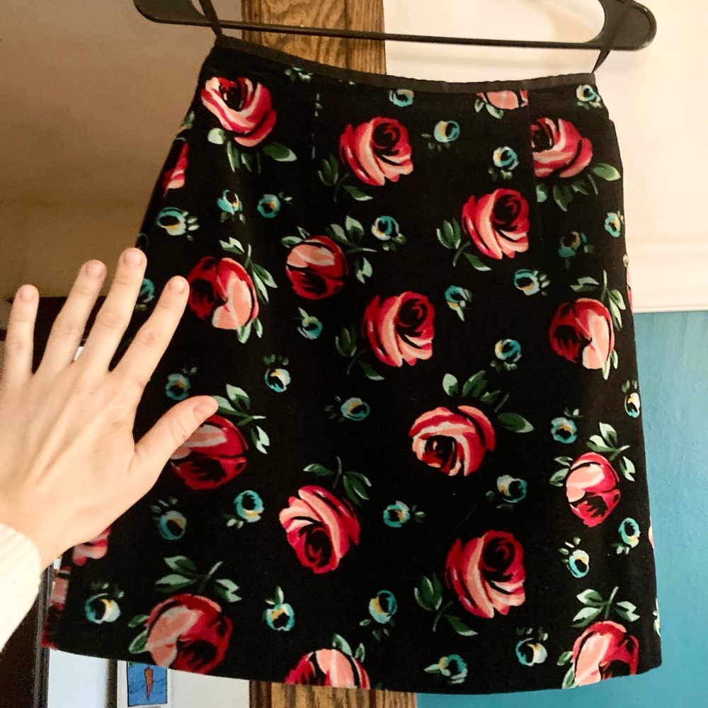 Vintage Esprit rose velvet mini skirt - size 3